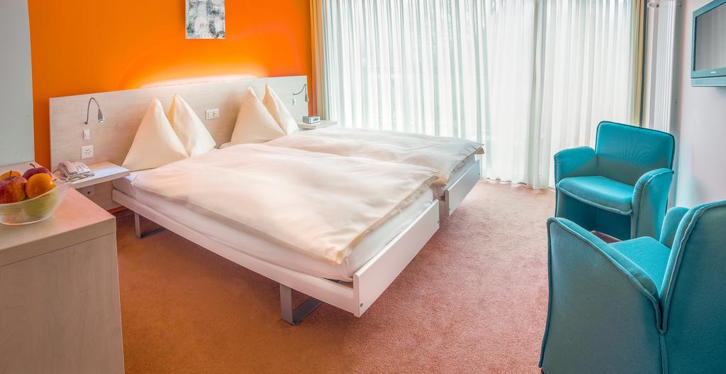Hotel Unione Bellinzona Oda fotoğraf